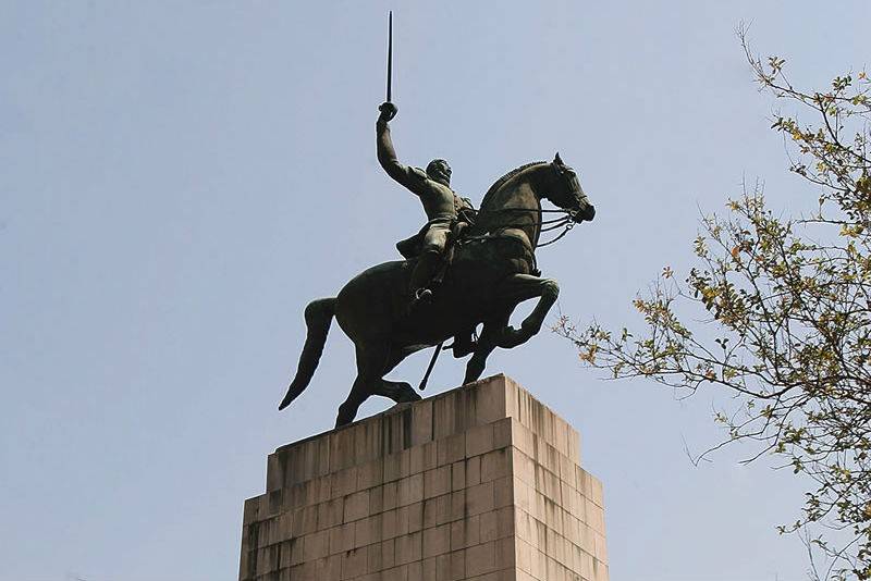 Estátua do Duque de Caxias