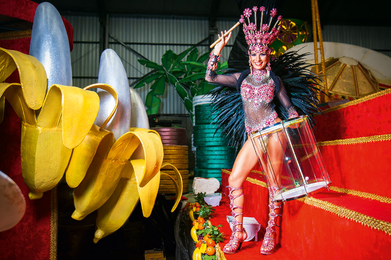 A tricampeã Mocidade Alegre entra na avenida como favorita ao título