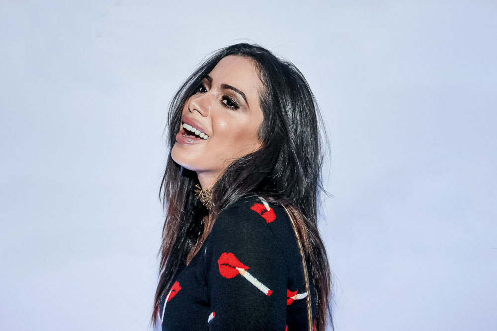 124576_anitta_sabrina_satto_e_julia_faria_prestigiam_lancamento_da_colecao_melissajeremy_scott_na_panam_em_sao_paulo_g-jpg