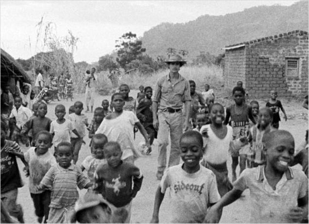 Tabu: o título do filme faz referência a uma montanha do Moçambique, principal local do filme Tabu: o título do filme faz referência a uma montanha do Moçambique, principal local do filme