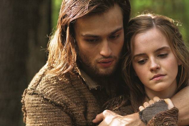 Noé: os atores Douglas Booth e Emma Watson Noé: os atores Douglas Booth e Emma Watson