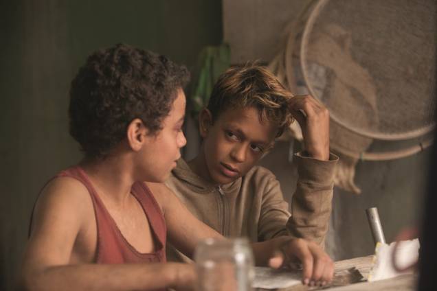 Trash - A Esperança Vem do Lixo: com direção de Stephen Daldry Trash - A Esperança Vem do Lixo: com direção de Stephen Daldry