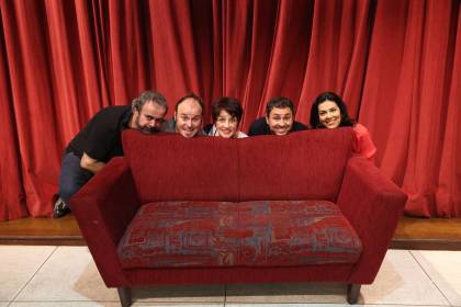 A Graça do Vira - Antonio Ravan, Paulinho Serra, Alexandra Golik, Guilherme Uzeda e Marcela Leal a-graca-do-vira-antonio-paulinho-alexandra-guilherme-marcela-foto-divulgacao-ab.jpeg