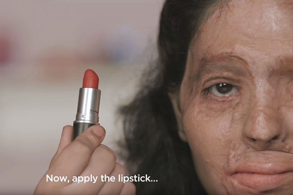 Este vídeo parece apenas mais um tutorial de maquiagem, mas é muito mais que isso