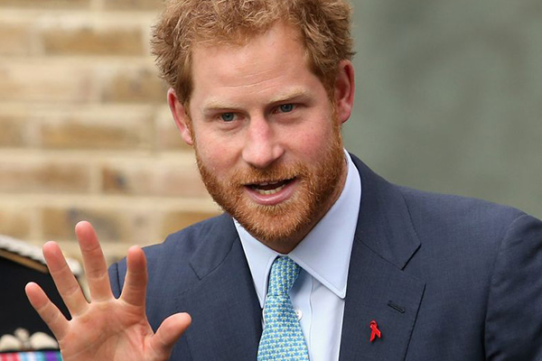 Príncipe Harry responde de maneira adorável pedido de casamento feito por uma garotinha de 6 anos de idade