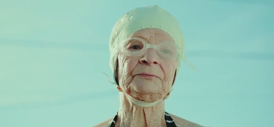 Vovó radical conquista a internet com série de vídeos divertidos; assista