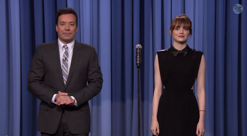 Emma Stone participa de “batalha de dublagem” em programa de televisão