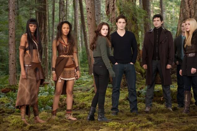 Amanhecer - Parte 2: capítulo final da saga estrelada por Robert Pattison e Kristen Stewart Amanhecer - Parte 2: capítulo final da saga estrelada por Robert Pattison e Kristen Stewart