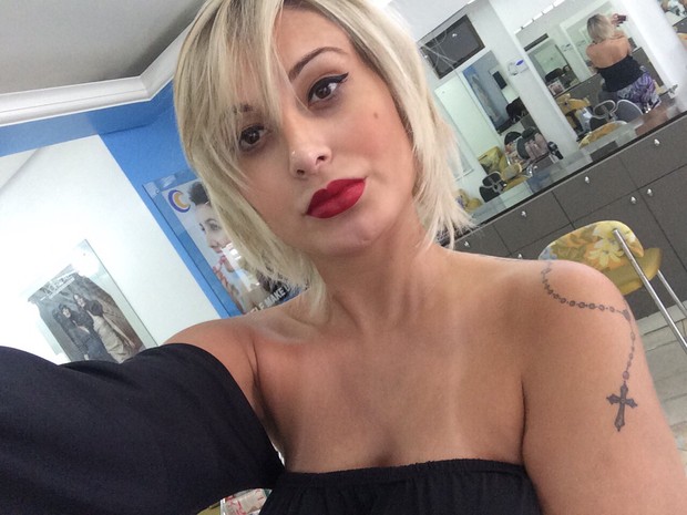 Andressa Urach transforma seu visual e exibe cabelos curtos, estilo ‘bob’