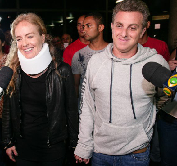 Angélica muda o visual após acidente