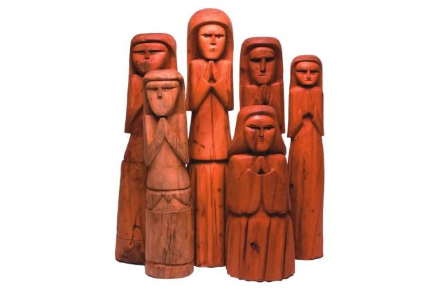 Santas, esculturas de madeira do pernambucano José Bezerra: sessenta obras integram a seleção Santas, esculturas de madeira do pernambucano José Bezerra: sessenta obras integram a seleção