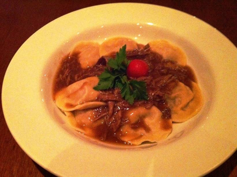 Tortelle de batata com ragu de pato Tortelle de batata com ragu de pato