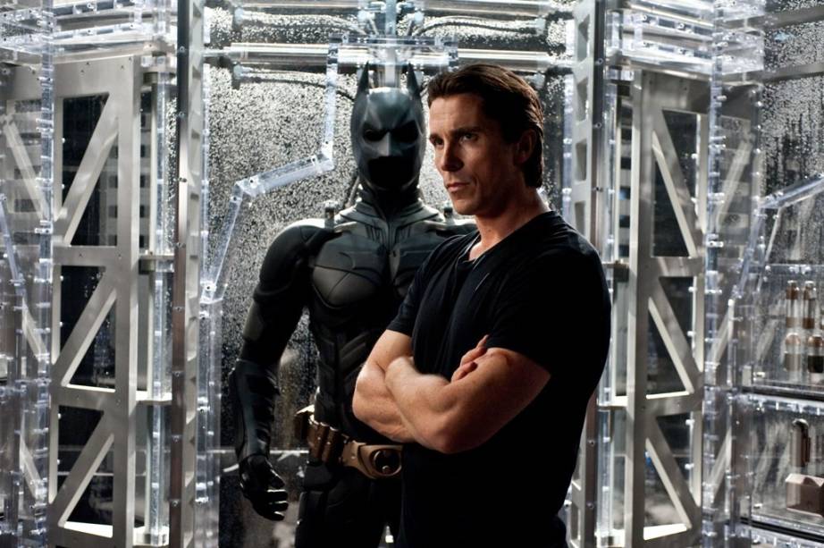 Christian Bale: ator interpreta novamente o duplo papel de Bruce Wayne e Batman