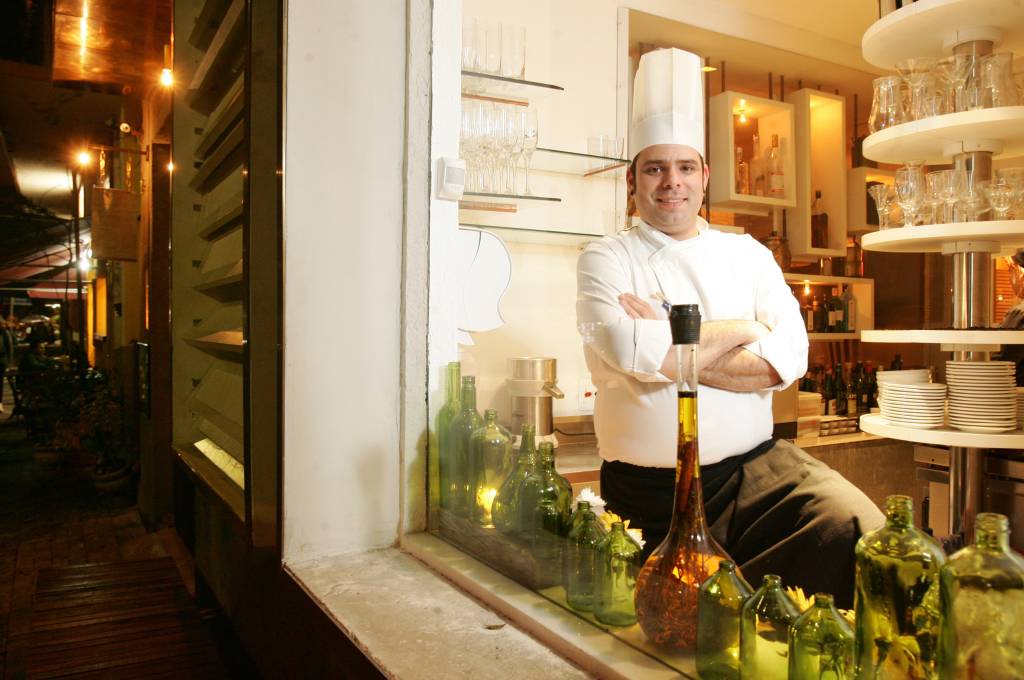 A dança das panelas em vários restaurantes paulistanos