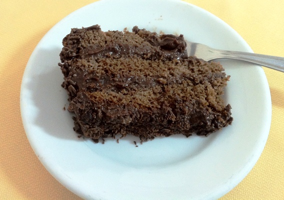 Bolo brigadeiro sem leite condensado