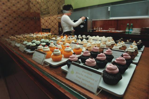Mini-cupcakes: 41 sabores preparados sem ovo nem leite Mini-cupcakes: 41 sabores preparados sem ovo nem leite