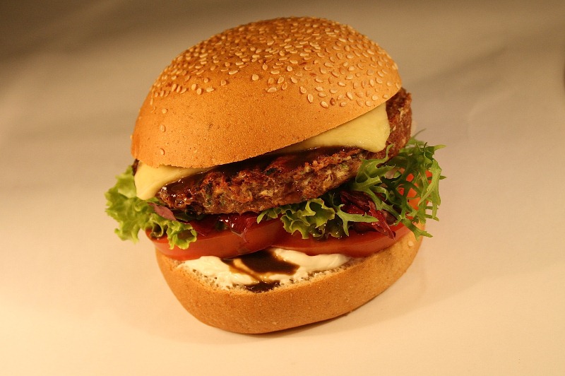 Hambúrguer gourmet de carne-seca