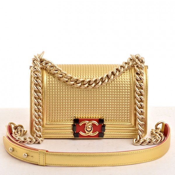 chanel-dourada-r-7-500-por-r-5-000-e1479922033123