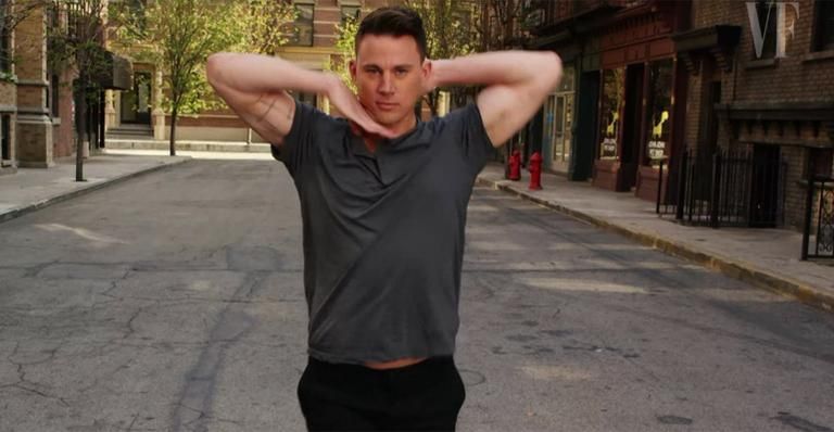 Channing Tatum apresenta sete tipos de dança em apenas 30 segundos. Confira o vídeo