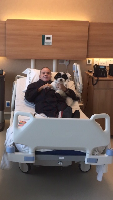 Chiquinho Scarpa faz cirurgia para reverter tamanho do intestino