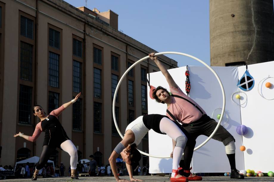 Espetáculo <em>Etc</em> faz parte da programação do Circo Híbrido, no Sesc Pinheiros