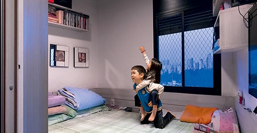 A exposição de fotógrafa reúne imagens de apartamentos e fachadas de edifícios paulistanos A exposição de fotógrafa reúne imagens de apartamentos e fachadas de edifícios paulistanos