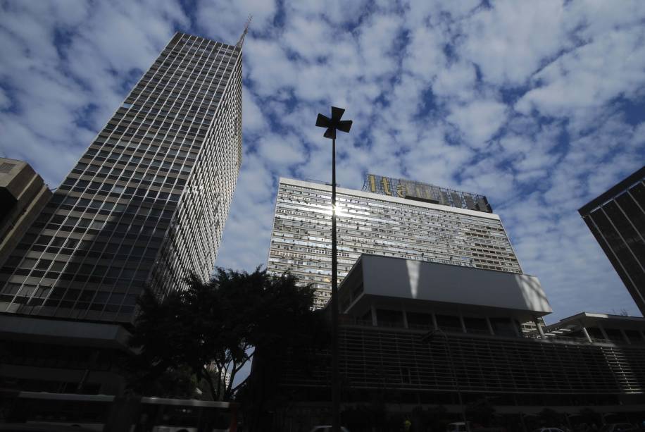 Conjunto Nacional: entre a avenida Paulista e a rua Augusta