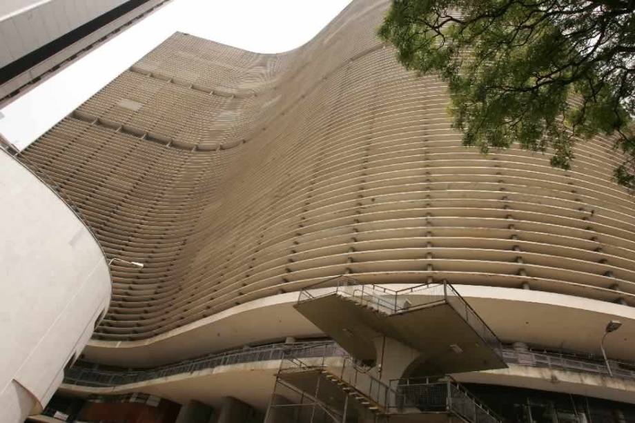 Copan: linhas sinuosas na Avenida Ipiranga Copan: linhas sinuosas na Avenida Ipiranga