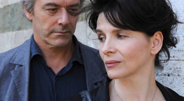 No estilo de Abbas Kiarostami: diretor privilegia diálogos e longos planos-sequência No estilo de Abbas Kiarostami: diretor privilegia diálogos e longos planos-sequência