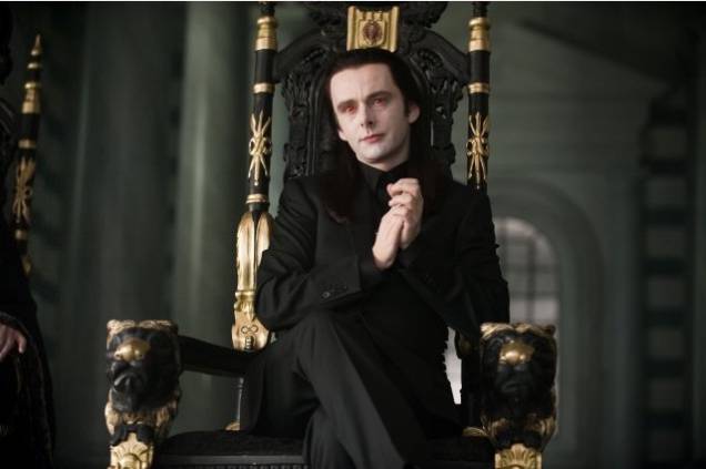 Aro Volturi: os fãs podem ver um dos trajes do inimigo do casal Edward e Bella Aro Volturi: os fãs podem ver um dos trajes do inimigo do casal Edward e Bella