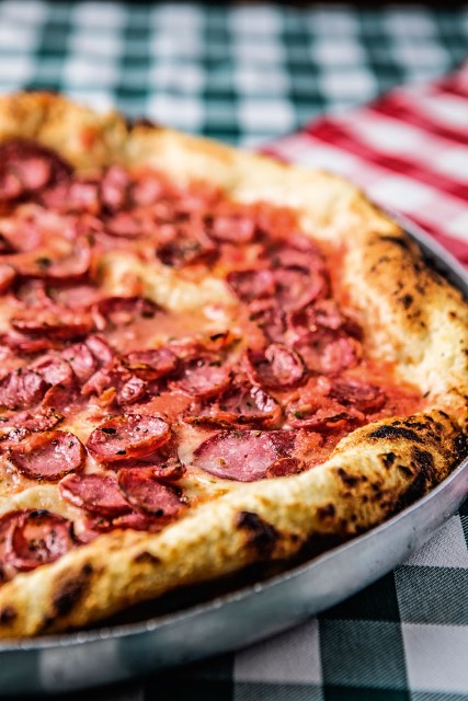 A pizza de calabresa picante: uma das dezoito opções do cardápio (Foto: Ricardo D'angelo)