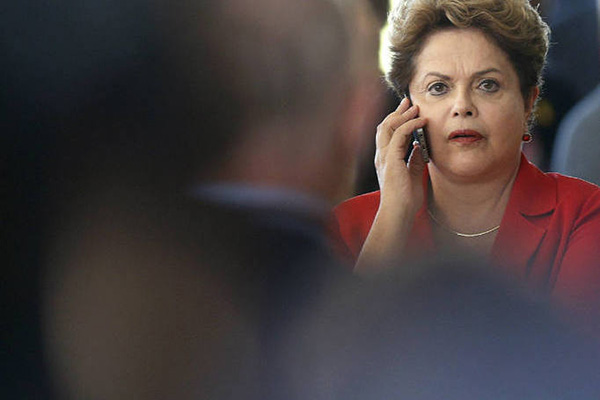 Grampos telefônicos de Dilma e Lula já viraram meme na internet
