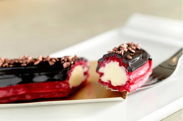 Éclair Moi Paris - red velvet Éclair Moi Paris - red velvet