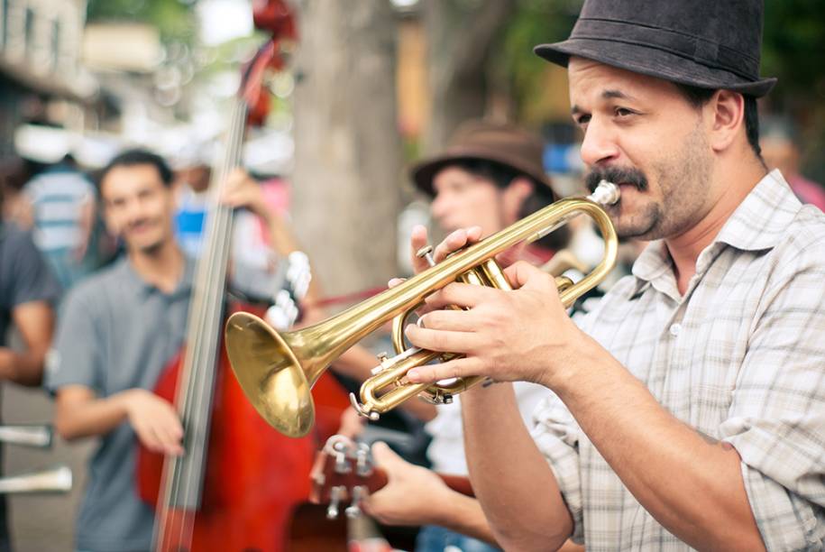 Verão na Vila: Emblues Beer Band se apresenta na sexta, dia 16, das 19h às 20h