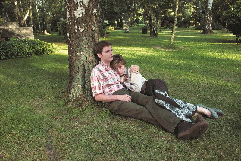Daniel Brühl e Jane Fonda: afinidades entre gerações no drama francês E Se Vivêssemos Todos Juntos? Daniel Brühl e Jane Fonda: afinidades entre gerações no drama francês E Se Vivêssemos Todos Juntos?
