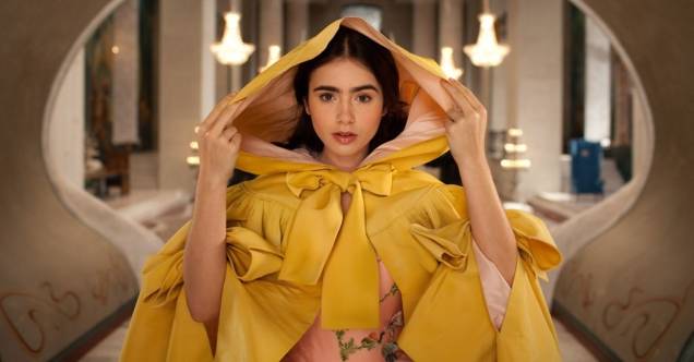 Espelho, Espelho Meu: Lily Collins na pele da Branca de Neve Espelho, Espelho Meu: Lily Collins na pele da Branca de Neve
