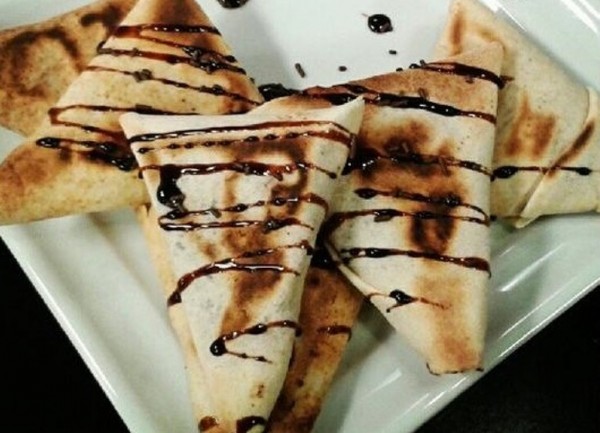 Está vendo este pacotinho? Dentro dele, tem bastante Nutella quentinha e morangos (Foto: Liza Strapasson/Divulgação)