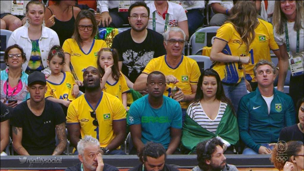 Famosos na final do vôlei masculino viram meme nas redes sociais