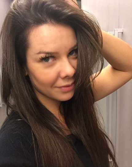 Fernanda Souza muda a cor dos cabelos para nova personagem em novela