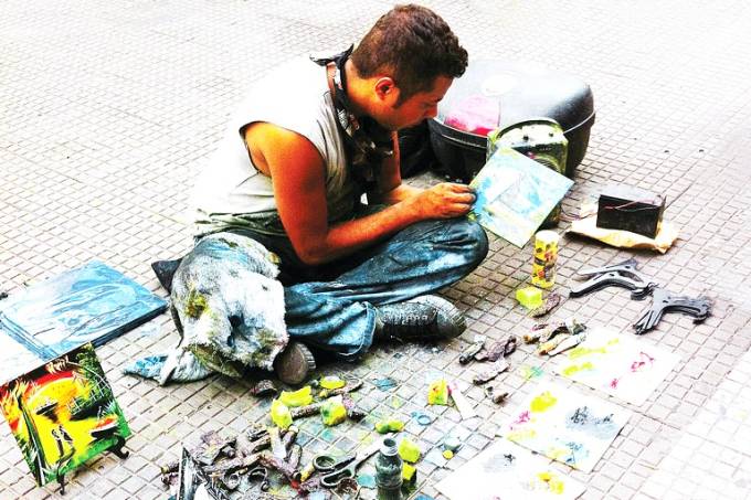 Trabalho de rua, artista de rua na 25 de Março Foto Ivan Dias