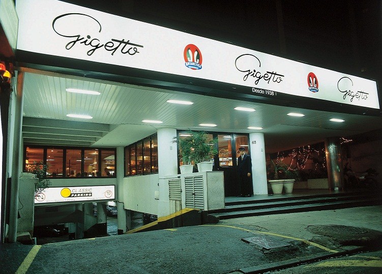 Gigetto serve a última refeição antes de mudar para o Bixiga