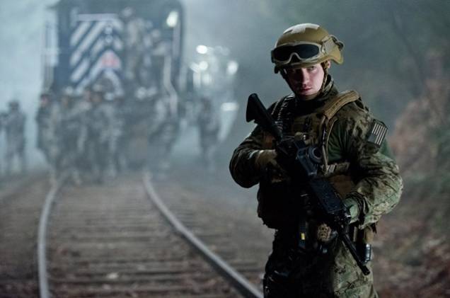 O ator Aaron Taylor-Johnson interpreta Ford Brody O ator Aaron Taylor-Johnson interpreta Ford Brody