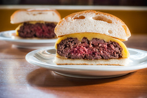 Descontos imperdíveis em sanduíches, massas e doces