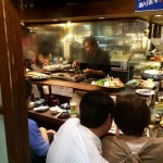 No beco Omoide Yococho: casa de espetinhos, os yakitori