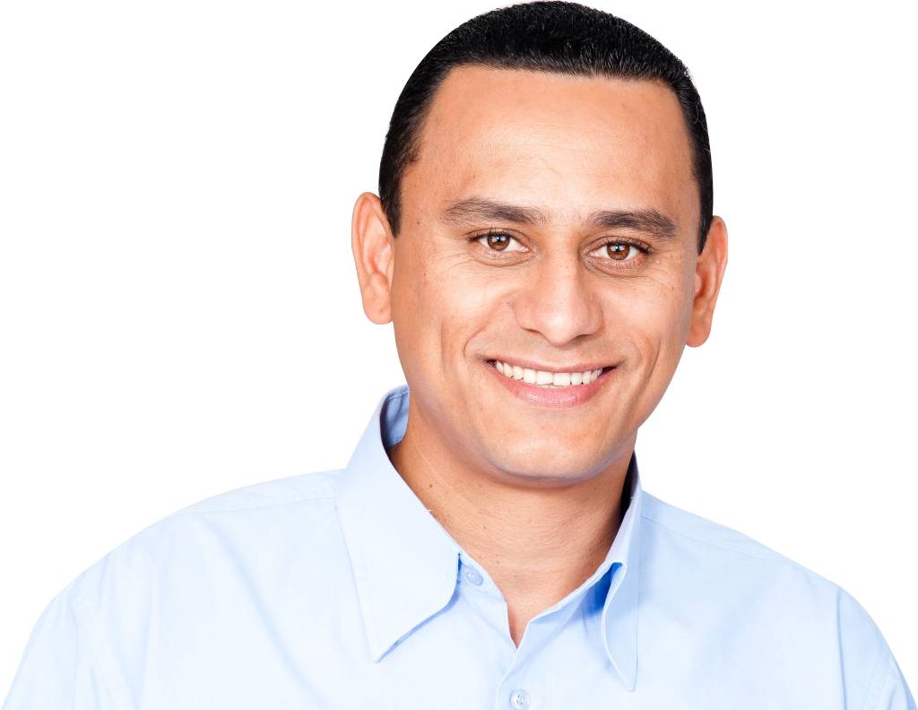 Vereador lamenta ter de deixar a Câmara para dar lugar a Donato