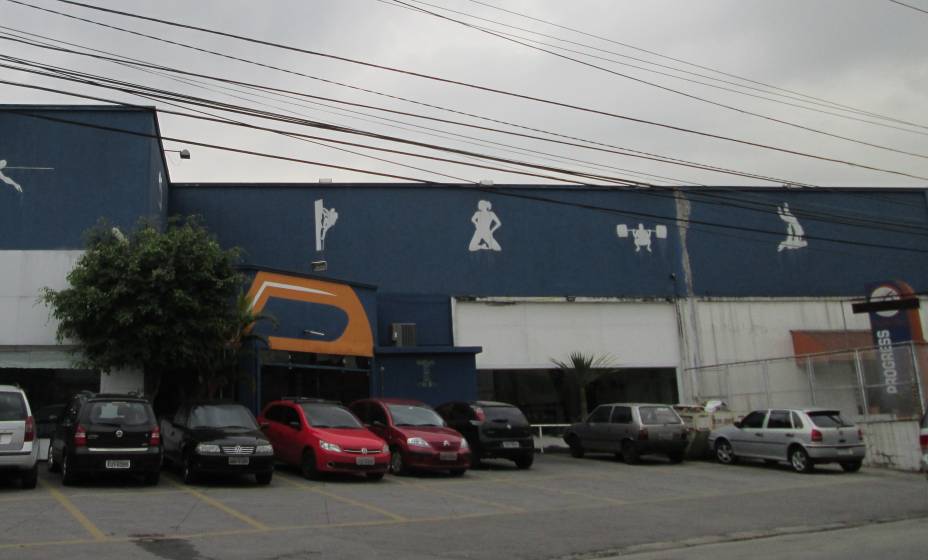 O celular e seus acessórios são os protagonistas do espaço O celular e seus acessórios são os protagonistas do espaço