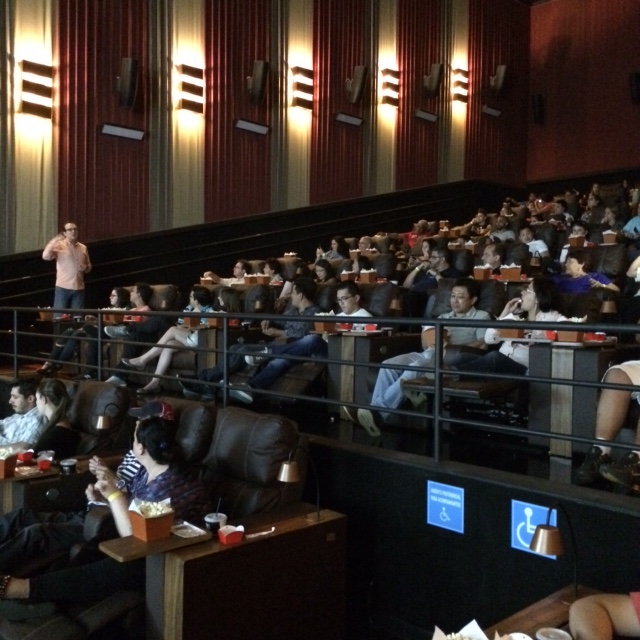 A sala vip do Lar Center lotou para ver Trumbo (foto: Helena Galante)