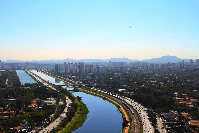 Vista geral do Rio Pinheiro Foto Ivan Dias