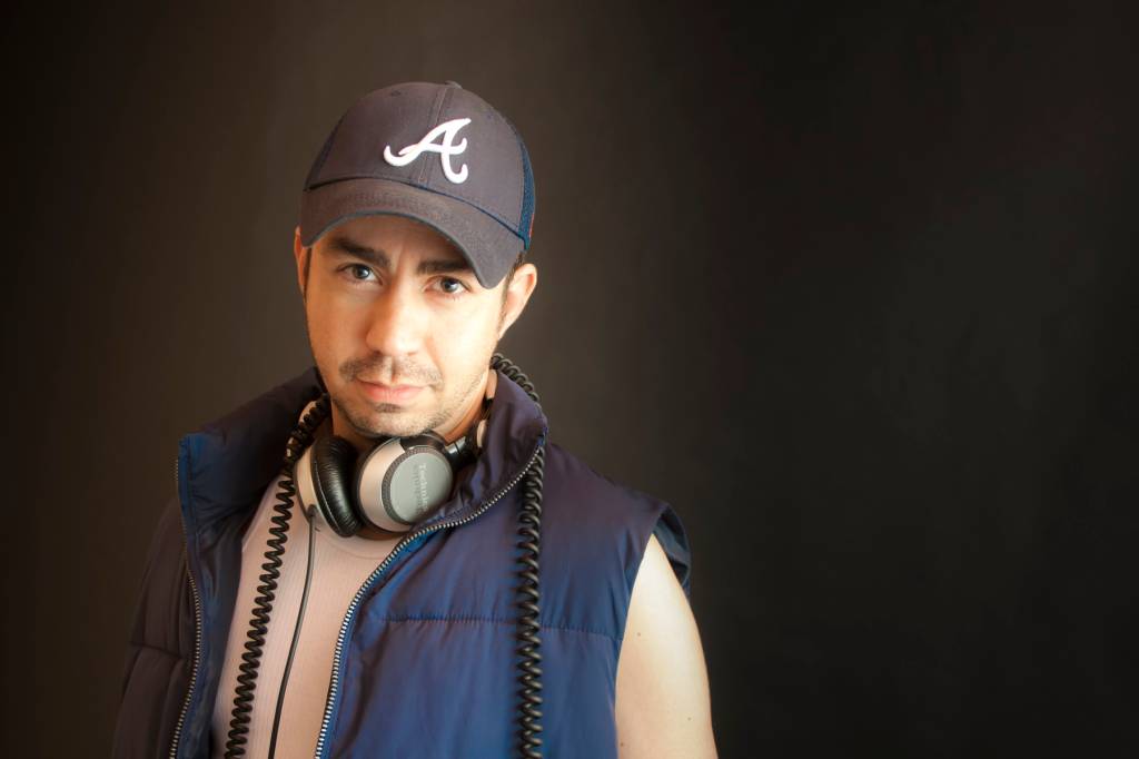 Paulo Agulhari: “Os DJs amadores deixam o público mal acostumado”