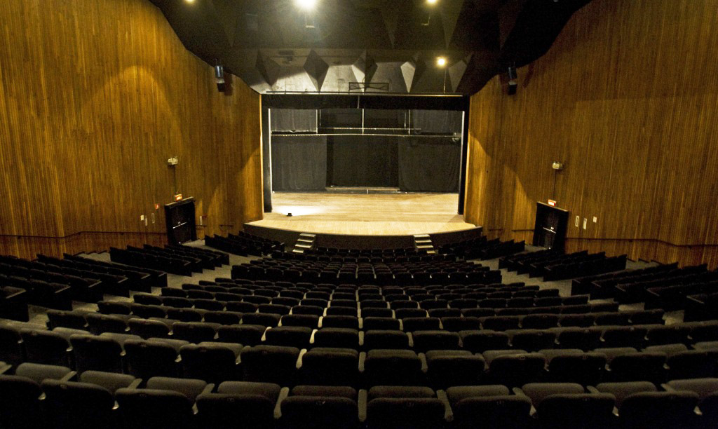 interior-do-teatro-sergio-cardoso-mario-rodrigues.jpeg